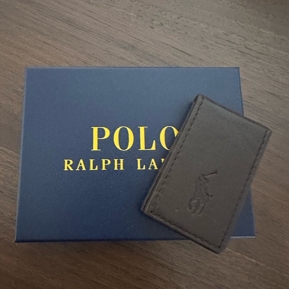 Polo by Ralph Lauren Men's Black Card Holder

Slim Pebbled Leather Money Clip